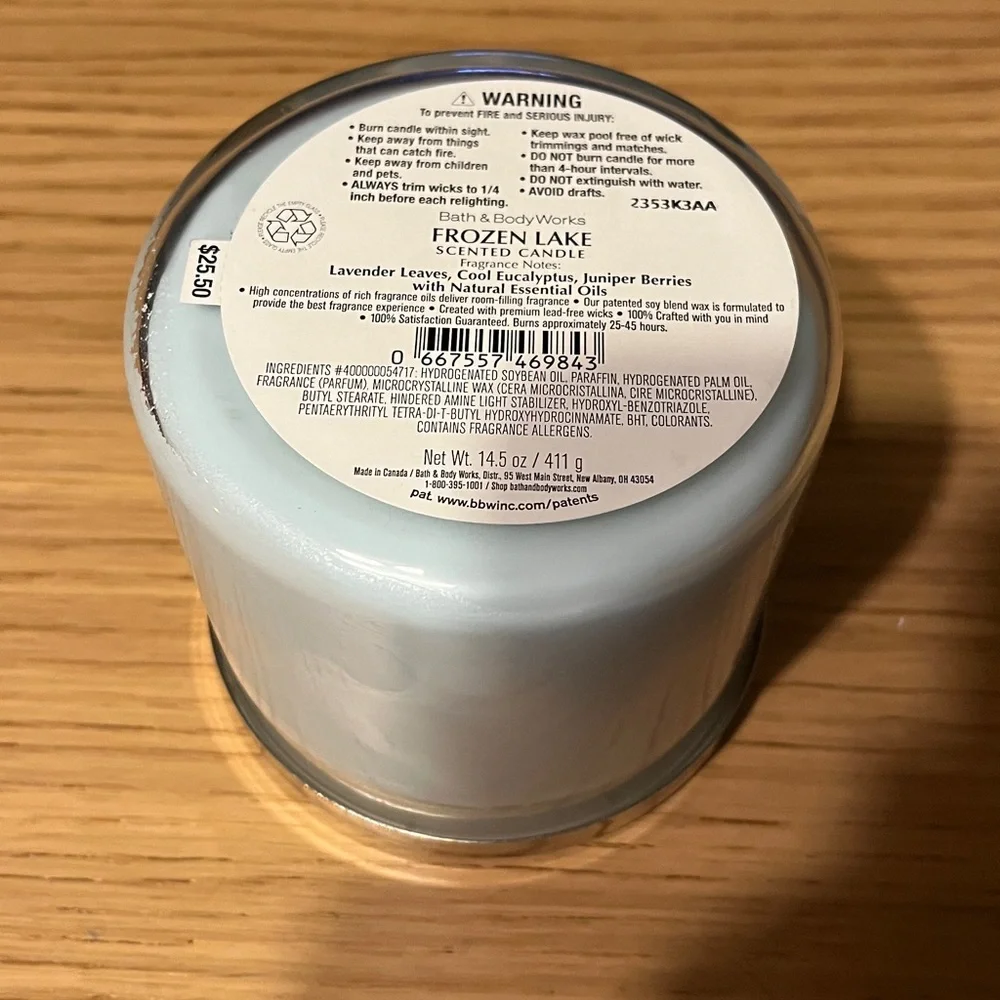 Bath & Body Works 3 Wick Candle. Frozen Lake.